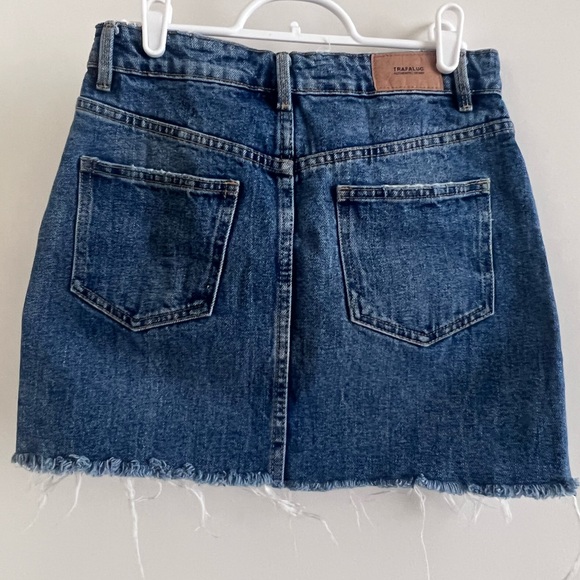 Denim mini skirt - Picture 2 of 3